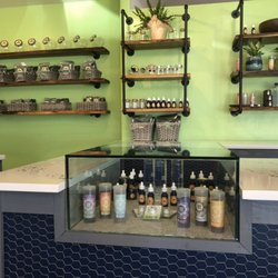3Kings Botanicals - Well designed displays. Easy to find exactly what your looking for.