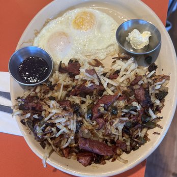 Snooze, an A.M. Eatery - corned beef hash - Breakfast & Brunch Near Me - Houston, Texas