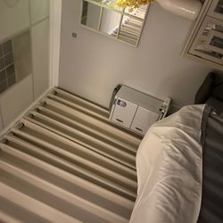 Yans’ Spa - Bed and room
