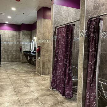 Planet Fitness - Gyms Near Me - Delano, California Planet Fitness - Gyms Near Me - Delano, California
