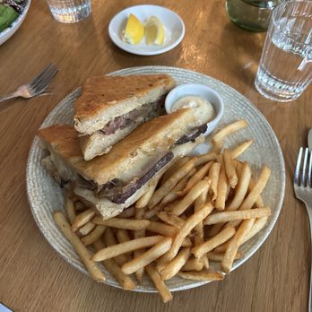 Isabelle's Osteria - Italian Near Me - New York, New York
