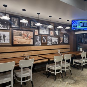 Crispelli's Bakery & Pizzeria - Inside - Pizza Near Me - Grosse Pointe Woods, Michigan
