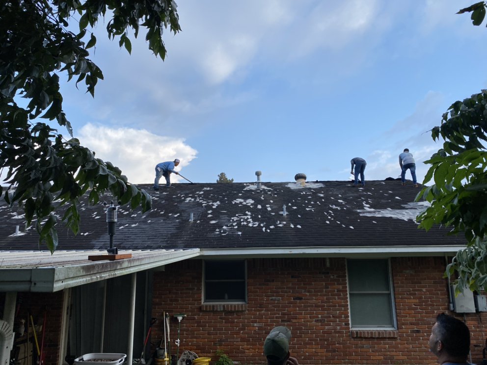 Slide of Quality King Roofing