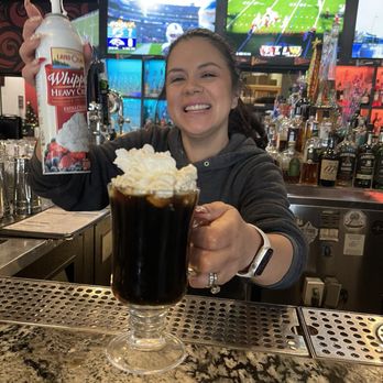 CHAPLIN’S SPORTS BISTRO - Updated January 2026 - 963 Photos & 726