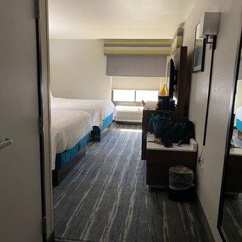 HAMPTON INN & SUITES LAS VEGAS-HENDERSON - Updated July 2025 - 197 ...