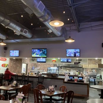 Renna's Pizza - Inside :) - Pizza Near Me - Neptune Beach, Florida