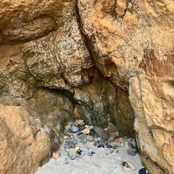 Cape Kiwanda State Natural Area - Beaches Near Me - Cloverdale, Oregon