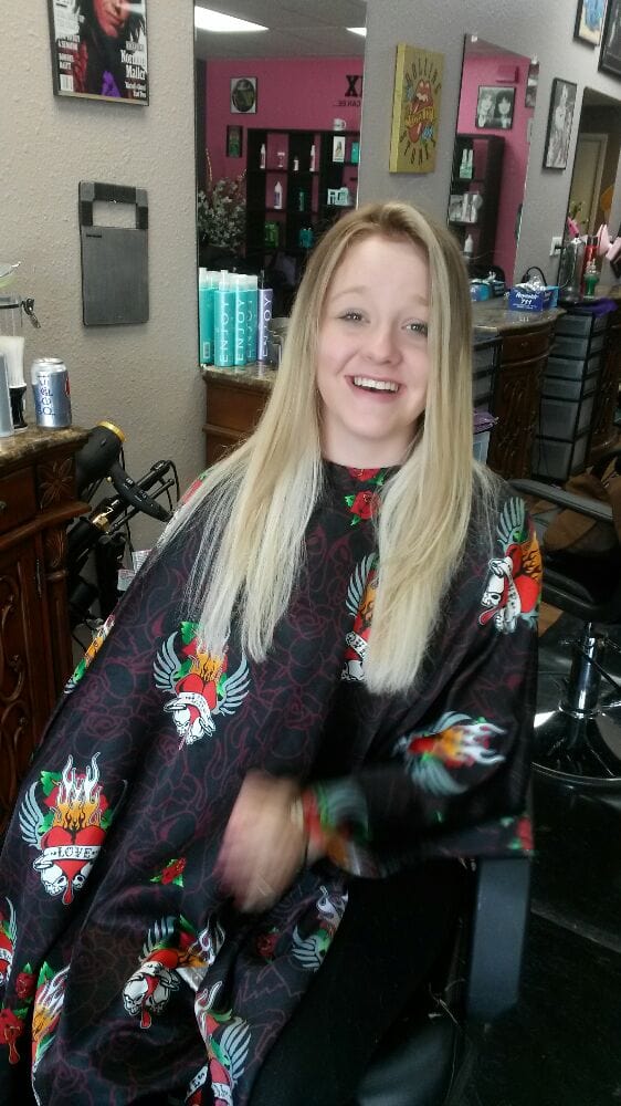 Rockn' Hair Salon Image