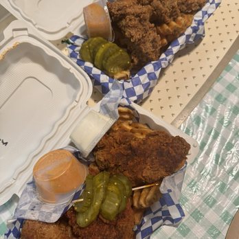Chubby's Chickn - Food Trucks Near Me - San Jose, California