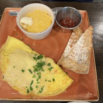 First Watch Matthews - Breakfast & Brunch Near Me - Matthews, North Carolina