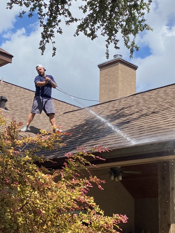 Slide of Caledonia Cleaning Services