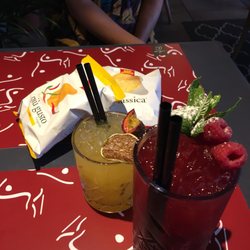 Don Camillo Taste - Nice cocktails and free crisps.