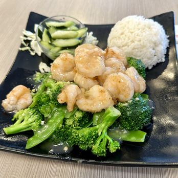 The Upper House - Shrimp and Broccoli with Snow Peas $14.95 - Chinese Near Me - Claremont, California