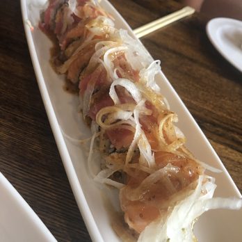 Chobop - 007 roll - Sushi Bars Near Me - Costa Mesa, California