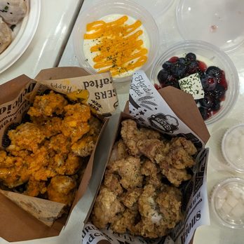 Mimisa Korean Chicken - Cheese and Herb Flavor and Blueberry Cream Cheese Chicken - Chicken Shop Near Me - Flushing, New York Mimisa Korean Chicken - Cheese and Herb Flavor and Blueberry Cream Cheese Chicken - Chicken Shop Near Me - Flushing, New York