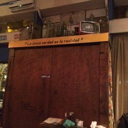 La Bodeguita de La Plata - "la única verdad es la realidad" en la puerta de entrada!