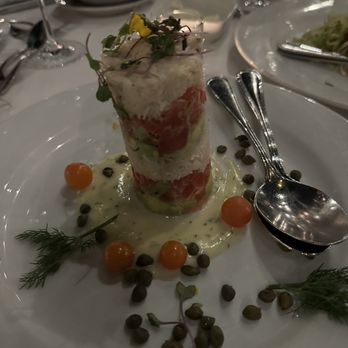 Jillians - Tower of Fresh Crab - Wine Bars Near Me - Palm Desert, California