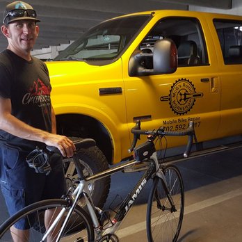 McGs Rollin Work Shop - Mark McGovern aka McG delivering my bike after he gave it a tune-up and major cleaning - Bike Repair/Maintenance Near Me