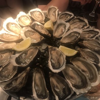 Huitrerie Régis - 24 oysters! So good! - Seafood Near Me - Paris, 75 Huitrerie Régis - 24 oysters! So good! - Seafood Near Me - Paris, 75
