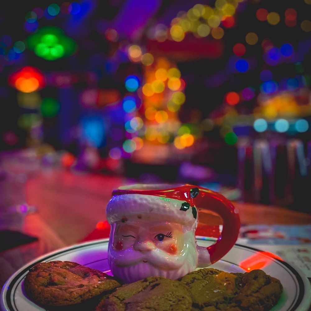 Winnie's - Cookies for Santa 5/5 - Cocktail Bars Near Me - Houston, Texas Winnie's - Cookies for Santa 5/5 - Cocktail Bars Near Me - Houston, Texas
