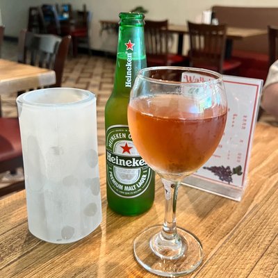 Wally's Cafe by null