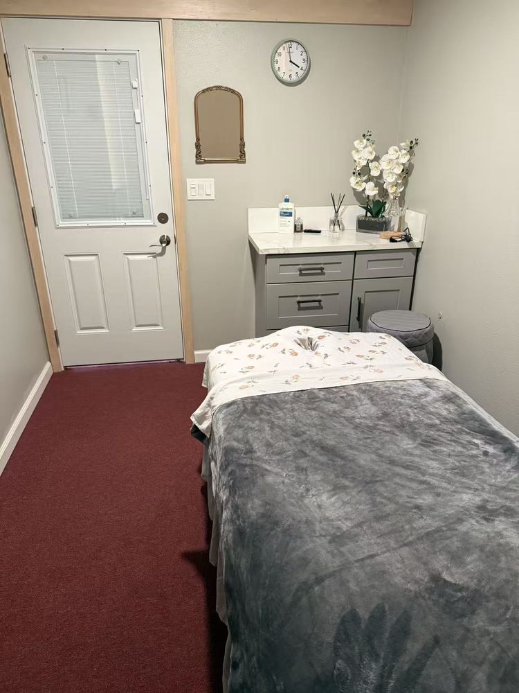 Xinkang Massage Spa Logo