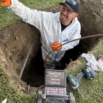 Silverback Sewer & Drains - All smiles when a problem is resolved. Camera inspection completed - Hydro-jetting Near Me - Long Beach, California Silverback Sewer & Drains - All smiles when a problem is resolved. Camera inspection completed - Hydro-jetting Near Me - Long Beach, California
