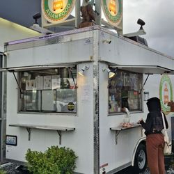 On A Roll Food Truck - On A Roll Food Truck Puyallup, Wa