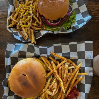 The Grind - Cheeseburgers & Handmade Fries - Coffee & Tea Near Me - Auburn, California