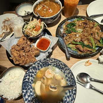 Miya - Thai Near Me - Altadena, California Miya - Thai Near Me - Altadena, California