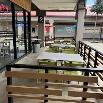 Ninja Sushi Mililani - Outdoor seating - Japanese Near Me - Mililani, Hawaii