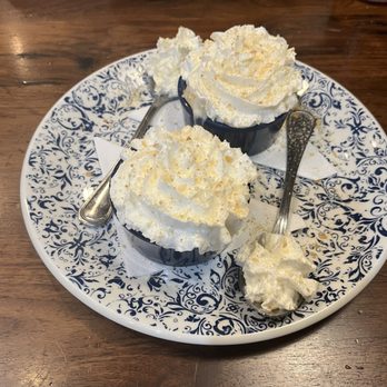 Tupelo Honey Southern Kitchen & Bar - Heavenly Banana Pudding 16oz (serves 2) - Breakfast & Brunch Near Me - Chattanooga, Tennessee Tupelo Honey Southern Kitchen & Bar - Heavenly Banana Pudding 16oz (serves 2) - Breakfast & Brunch Near Me - Chattanooga, Tennessee