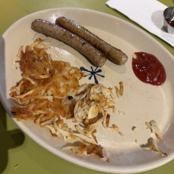 Snooze, an A.M. Eatery - They made a mistake on my order. Also this is a sad amount of potatoes for a $17 breakfast - Breakfast & Brunch Near Me - Tustin, California
