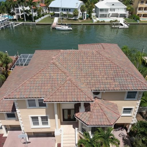 Slide of Reggie Reed Roofing