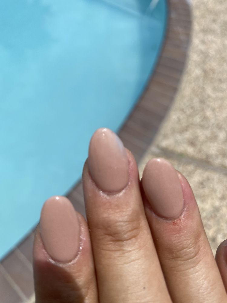 Uptons Nails & Spa