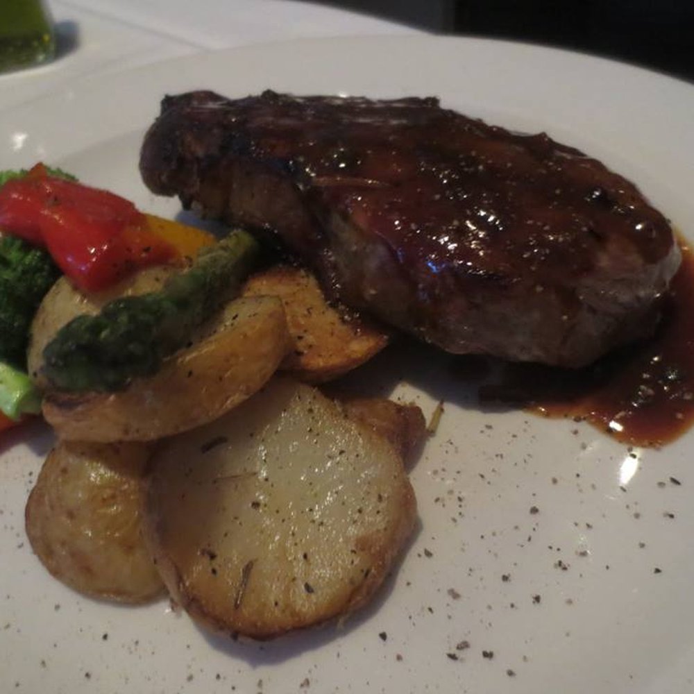 Michael's Back Door Restaurant - 10 oz steak - Italian Near Me - Mississauga, Ontario Michael's Back Door Restaurant - 10 oz steak - Italian Near Me - Mississauga, Ontario