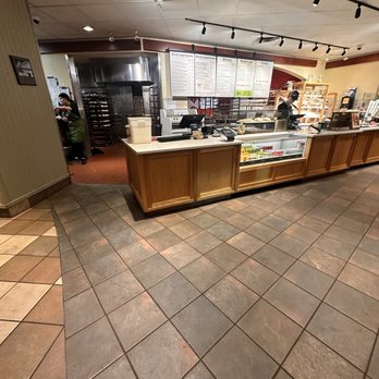 Panera Bread - Inside - Soup Near Me - Edison, New Jersey
