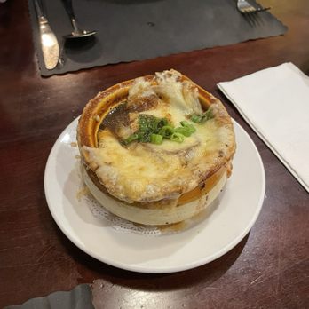 36 Town Grill & Tap - French Onion Soup - American Near Me - Norwich, Connecticut