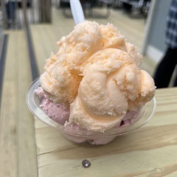 The Beach Plum - Ice Cream & Frozen Yogurt Near Me - North Hampton, New Hampshire The Beach Plum - Ice Cream & Frozen Yogurt Near Me - North Hampton, New Hampshire