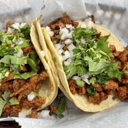 Los Chapines Tortilleria - Taco al Pastor. Generous filling!!