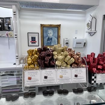 See's Candies - Candy Stores Near Me - Tucson, Arizona See's Candies - Candy Stores Near Me - Tucson, Arizona