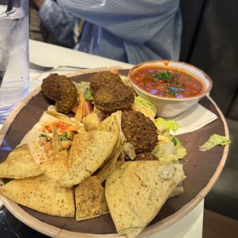 Meddys - Falafel Shawarma - Mediterranean Near Me - Tulsa, Oklahoma Meddys - Falafel Shawarma - Mediterranean Near Me - Tulsa, Oklahoma