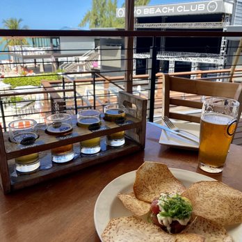 Ocean Lab Taproom - Ahi and beer sampler - Breweries Near Me - Carolina, Puerto Rico Ocean Lab Taproom - Ahi and beer sampler - Breweries Near Me - Carolina, Puerto Rico