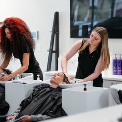 K|M Salon Shampoo Stations