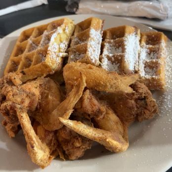 Momma’s - chicken & waffles - Soul Food Near Me - Indianapolis, Indiana Momma’s - chicken & waffles - Soul Food Near Me - Indianapolis, Indiana