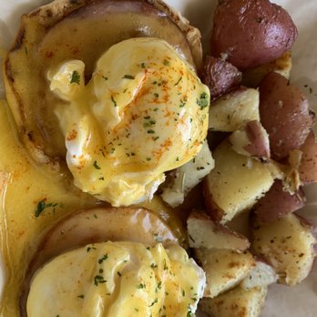 Café Kaila - Breakfast & Brunch Near Me - Honolulu, Hawaii Café Kaila - Breakfast & Brunch Near Me - Honolulu, Hawaii
