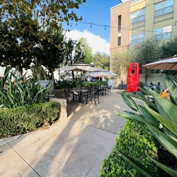 Mamma's Juicery - Patio seating - Juice Bars & Smoothies Near Me - Monrovia, California Mamma's Juicery - Patio seating - Juice Bars & Smoothies Near Me - Monrovia, California