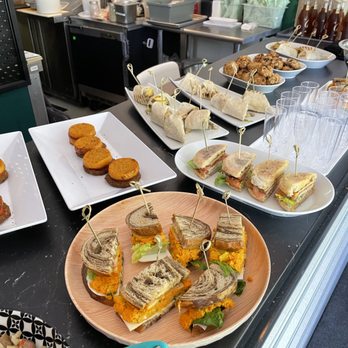 Flatbelly Veg - Sunday Brunch - Vegan Near Me - Erdenheim, Pennsylvania Flatbelly Veg - Sunday Brunch - Vegan Near Me - Erdenheim, Pennsylvania