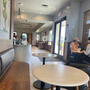 Starbucks - Coffee & Tea Near Me - Los Angeles, California Starbucks - Coffee & Tea Near Me - Los Angeles, California