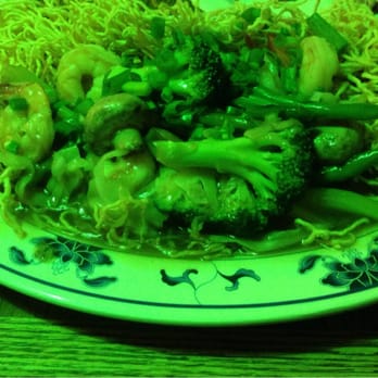 Viet Thai Cafe - The photo is green since we were sitting under a green lamp and it was nighttime. - Thai Near Me - Orlando, Florida Viet Thai Cafe - The photo is green since we were sitting under a green lamp and it was nighttime. - Thai Near Me - Orlando, Florida